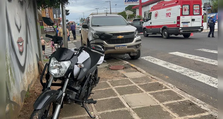 Acidente ocorreu na Avenida Monteiro Lobato e envolveu um Fiat Pálio, uma caminhonete Ford Ranger, uma caminhonete Chevrolet S10 e uma motocicleta Yamaha 150.