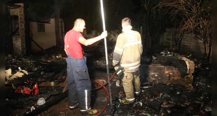 Casa de catadores pega fogo pela segunda vez no 'São Gabriel'