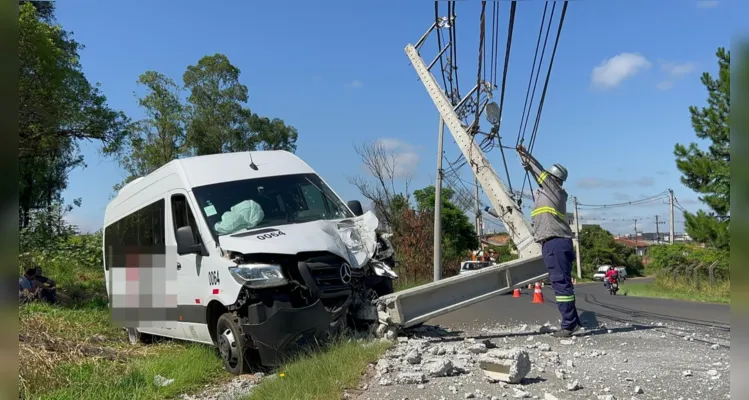 Apesar do forte impacto, o motorista não se feriu