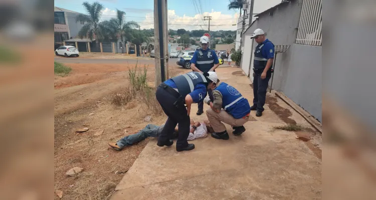 Ele teve escoriações e um corte na cabeça e foi encaminhado para a UPA Santana.