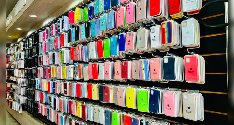 Loja possui uma infinidade de assessórios para os mais variados modelos de celulares