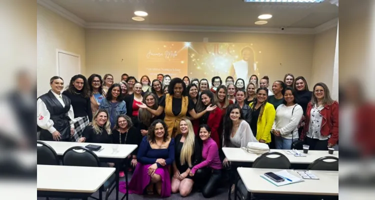 Jaciara além de exercer a profissão de jornalista, colabora também em grandes projetos de comunicação