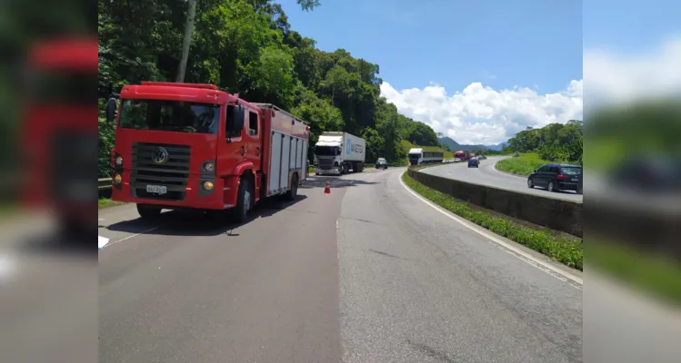 Grave acidente na Serra do Mar mobiliza resgate aéreo