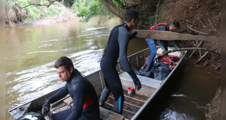 Corpo é achado por pescadores às margens do Rio Pitangui