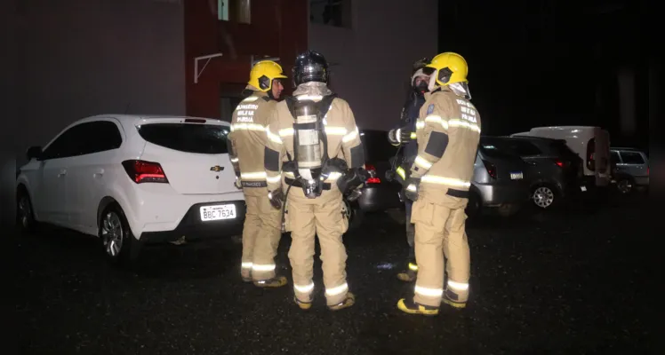 Vítima de 21 anos ficou gravemente ferida