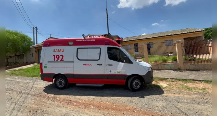 Idoso de 80 anos desmaia ao passar mal e assusta familiares