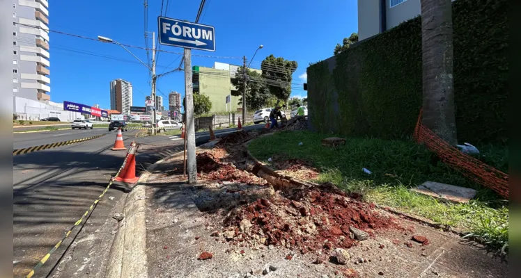 Prefeitura inicia instalação de semáforo na 'Visconde de Mauá'