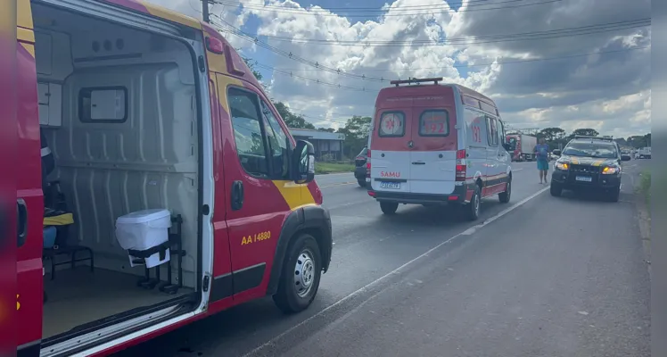 Equipes do Siate e do Samu foram acionadas, prestaram os primeiros atendimentos e conduziram a vítima para a Santa Casa de Ponta Grossa.