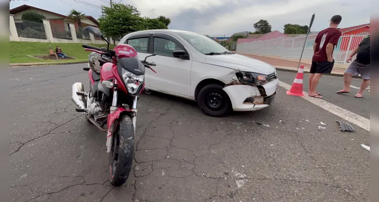 Acidente deixa motociclista e garupa feridos em PG