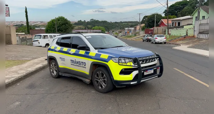 Acidente deixa motociclista e garupa feridos em PG