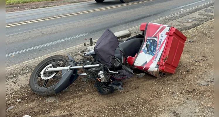 Motociclista fica ferido após colisão com veículo na PR-151