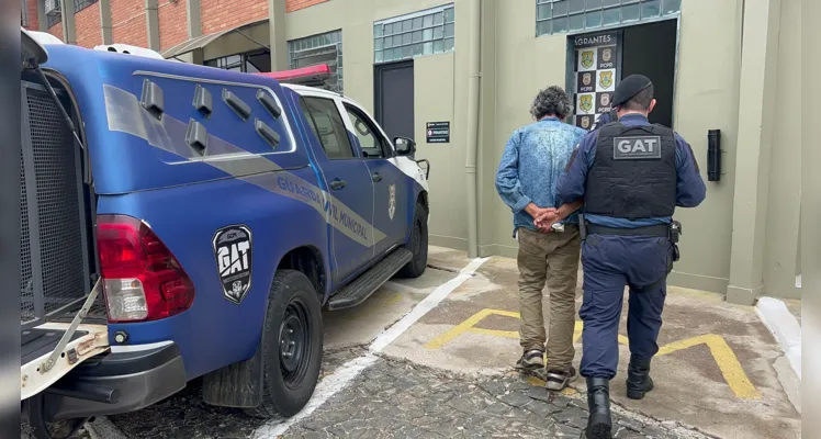 Equipe GAT prestou atendimento à ocorrência e deteve o suspeito.