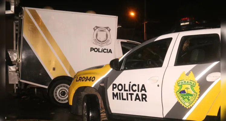 A Polícia Militar, Polícia Civil, Polícia Científica foram acionadas e o Instituto Médico Legal fez o recolhimento do corpo.