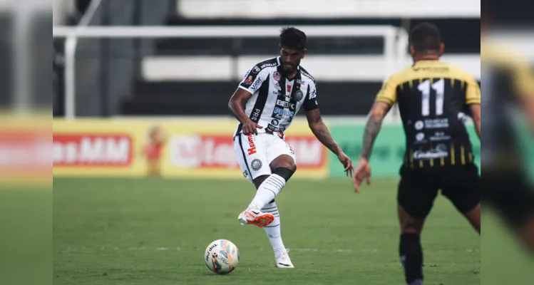 O técnico Rafael Guanaes, foi suspenso na última quinta-feira (15), na partida contra o Athletico Paranaense, depois de três cartões amarelos. 