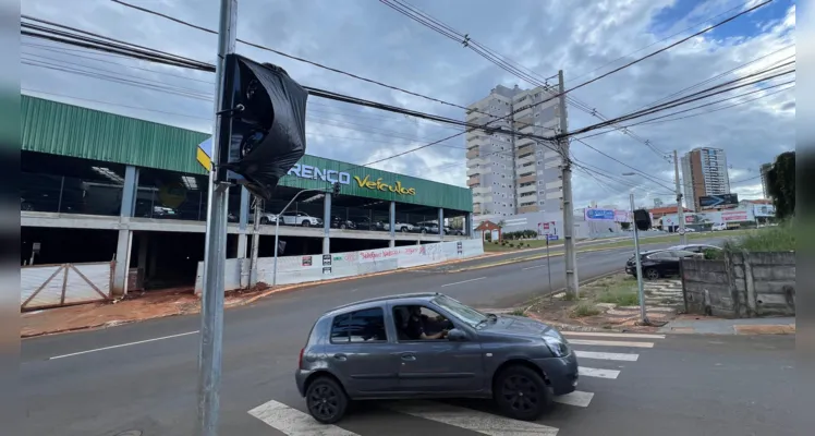 A nova sinalização visa aprimorar a segurança viária dos motoristas. 