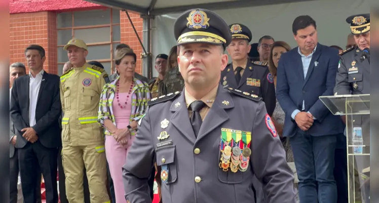 O Tenente-Coronel Guimarães Ferreira, a partir de agora, assumirá o setor pessoal do Grupamento de Bombeiros de Curitiba.