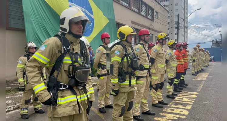 O Tenente-Coronel Guimarães Ferreira, a partir de agora, assumirá o setor pessoal do Grupamento de Bombeiros de Curitiba.