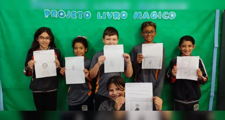 Alunos desenvolveram sugestão de atividade da videoaula e fizeram produções biográficas.