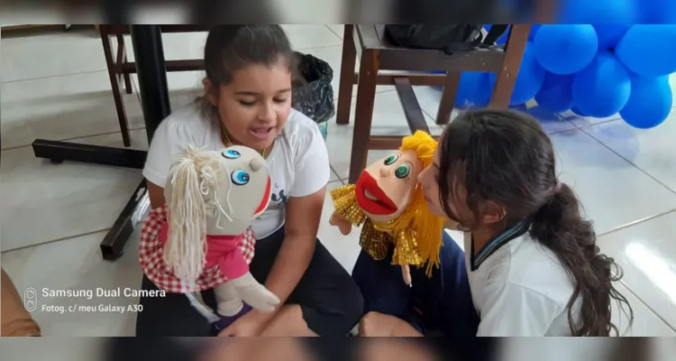 Diversão tomou conta da turma com as práticas em sala.