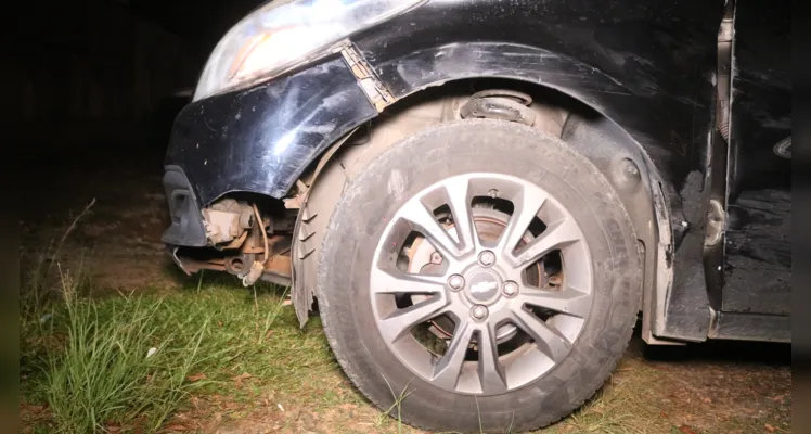 Motocicleta colide contra carro, no Boa Vista |