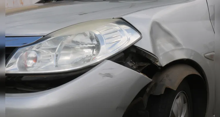 Motociclista colide contra carro e mobiliza equipe de resgate em PG