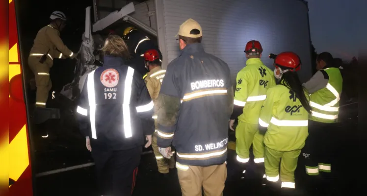 Corpo de Bombeiros (Siate) e Samu foram mobilizados para atendimento da vítima.