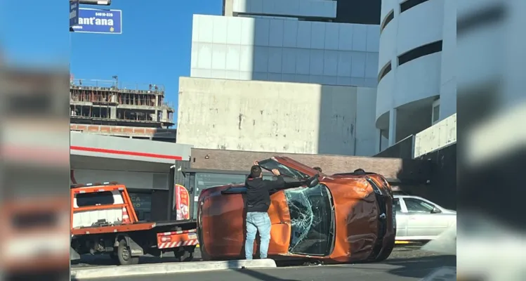 Acidente aconteceu na manhã desta quinta-feira (18) 