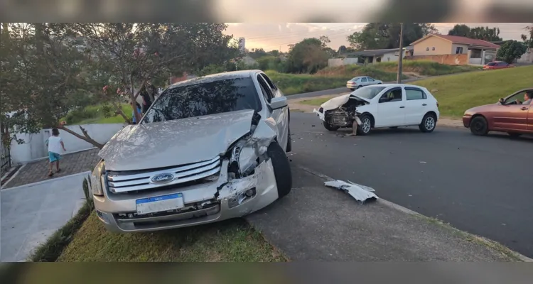 Acidente mobilizou equipes de segurança e de socorro.