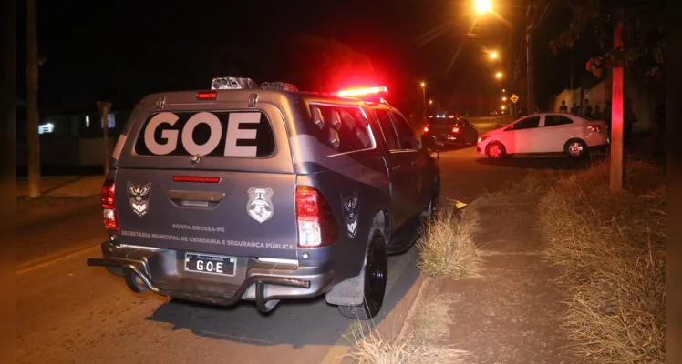 'Equipe GOE', Bombeiros e Trânsito foram acionados para a ocorrência.