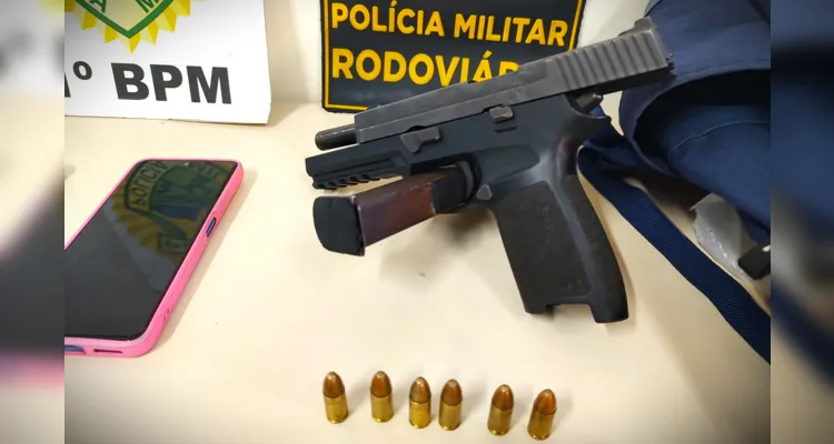 Arma utilizada durante a situação de roubo, em Ponta Grossa.