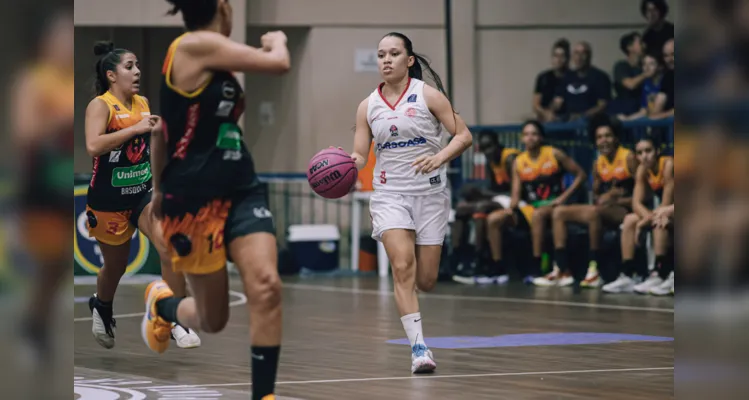 PG luta até o fim, mas perde para Campinas no Basquete Feminino