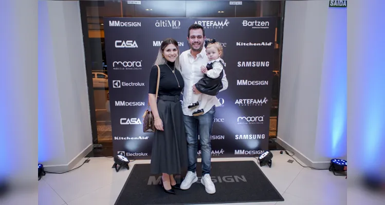 Cintia Cruziniani, Erickson Gonçalves e a pequena Helena