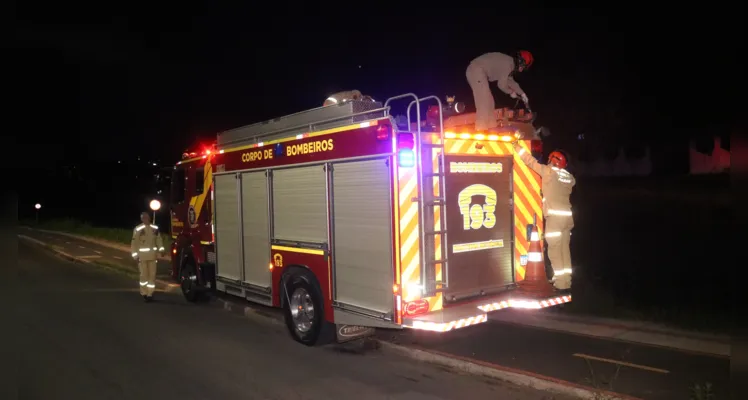 ABTR do Corpo de Bombeiros foi acionado para a ocorrência.