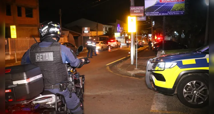 Agentes de trânsito realizaram os testes nessa quinta-feira (7).