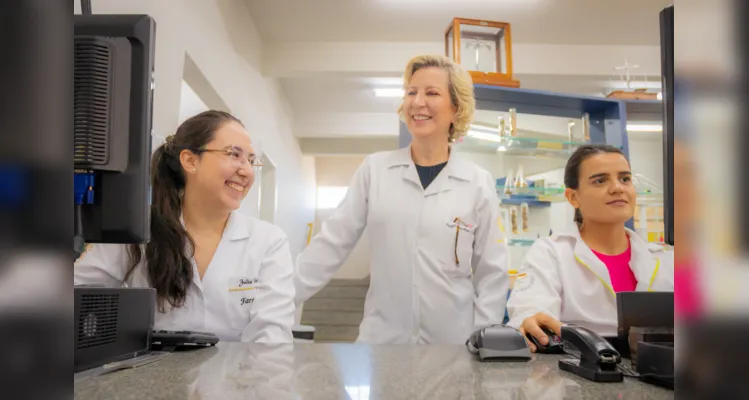 Farmácia Escola da UEPG celebra 40 anos de história