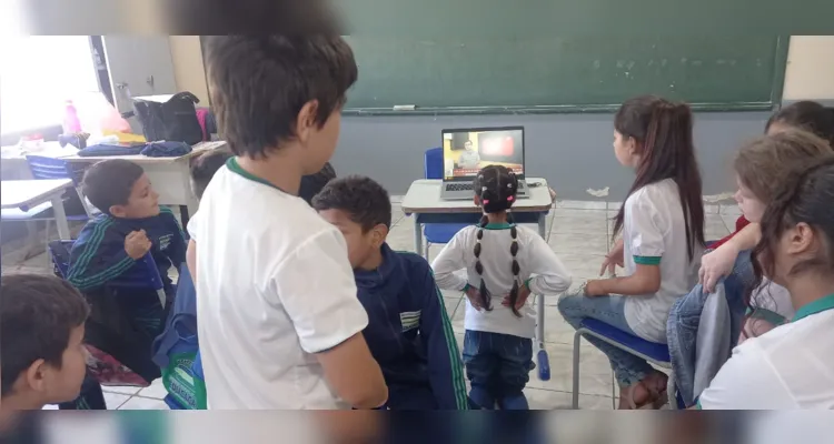 Veja como foi o trabalho em sala e durante a reportagem com a profissional de saúde.