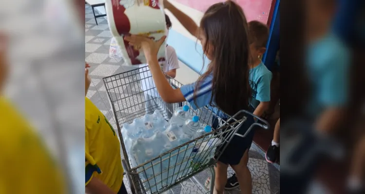 Veja as imagens da ação solidária dos estudantes e todo o trabalho feito sobre o tema central.