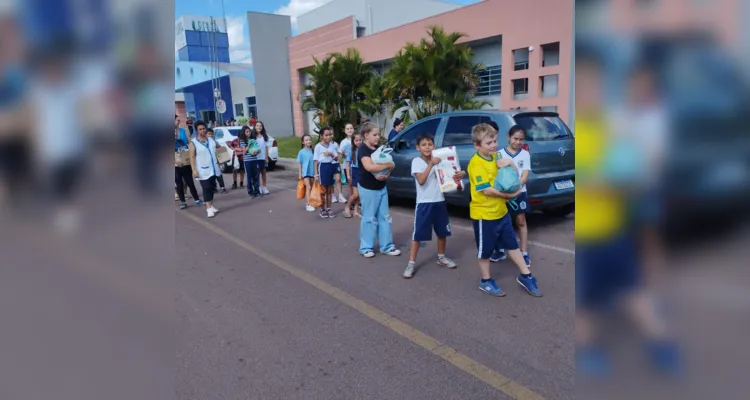 Veja as imagens da ação solidária dos estudantes e todo o trabalho feito sobre o tema central.