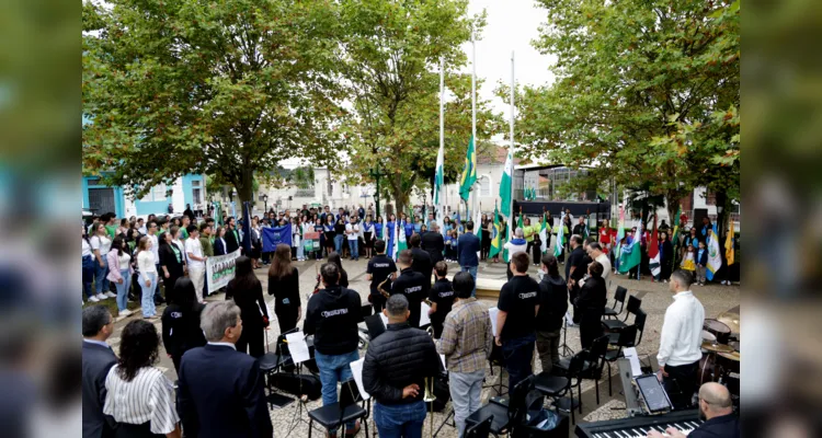 Ato cívico marca o aniversário do município de Palmeira