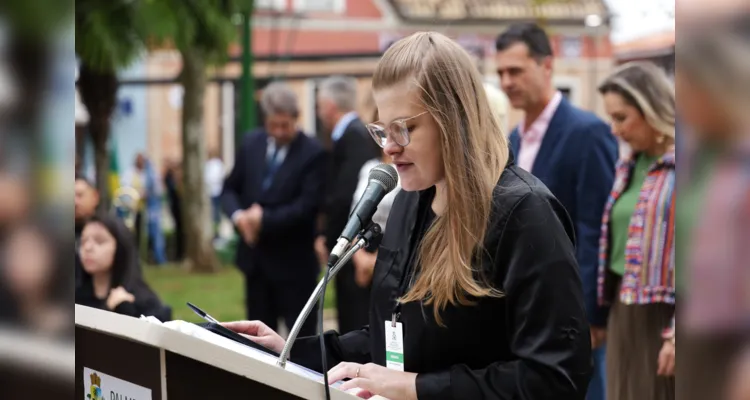 Ato cívico marca o aniversário do município de Palmeira