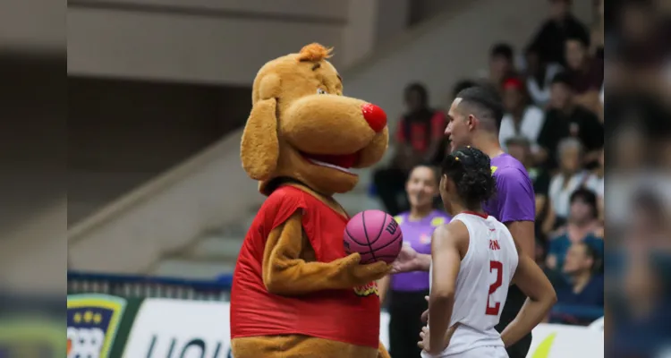 Ponta Grossa fez sua estreia diante da torcida no Ginásio Borell du Vernay.