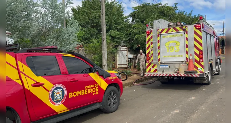 Residência atingida fica na rua João Carneiro Gomes.