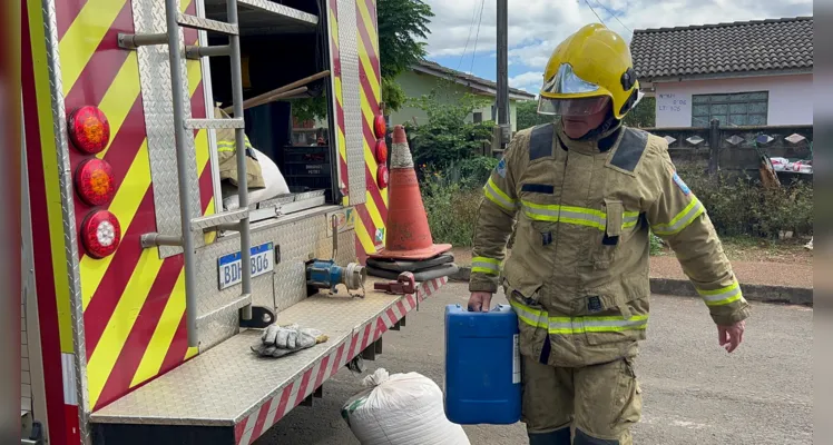 Agilidade do Corpo de Bombeiros impediu que o fogo se espalhasse.