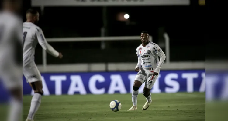 Partida foi disputada em Ponta Grossa, na noite desta sexta-feira