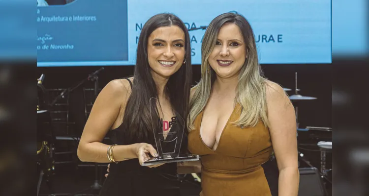 Najla Reda e Jacqueline Oliveira.