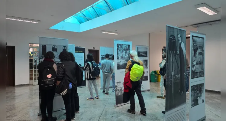 Exposição fotográfica mostra registro de personalidades locais