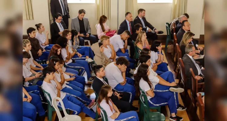 Presidente do Supremo Tribunal Federal, o ministro Luis Roberto Barroso, concede uma palestra aos alunos do Colégio Estadual do Paraná |