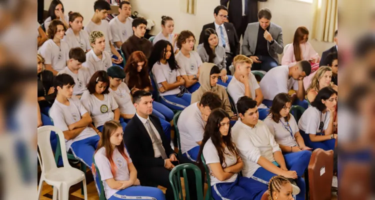 Presidente do Supremo Tribunal Federal, o ministro Luis Roberto Barroso, concede uma palestra aos alunos do Colégio Estadual do Paraná |
