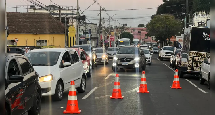 Sinalização é realizada pelos órgãos de segurança.