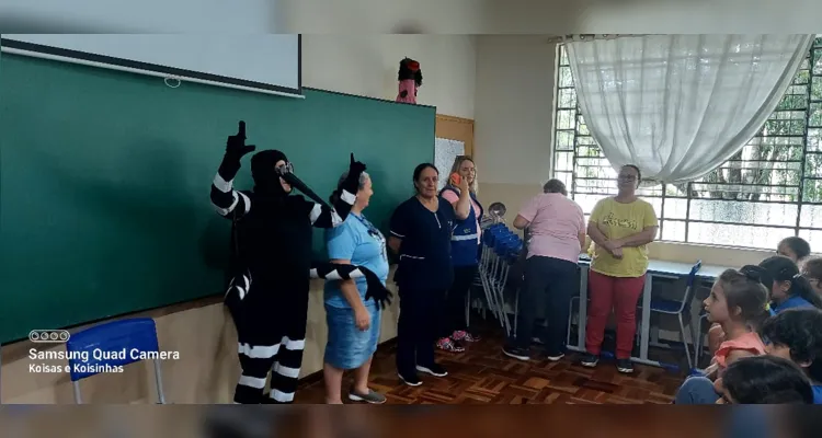 Durante o período das aulas, a turma assistiu a uma palestra promovida por uma Unidade de Saúde abordando a doença